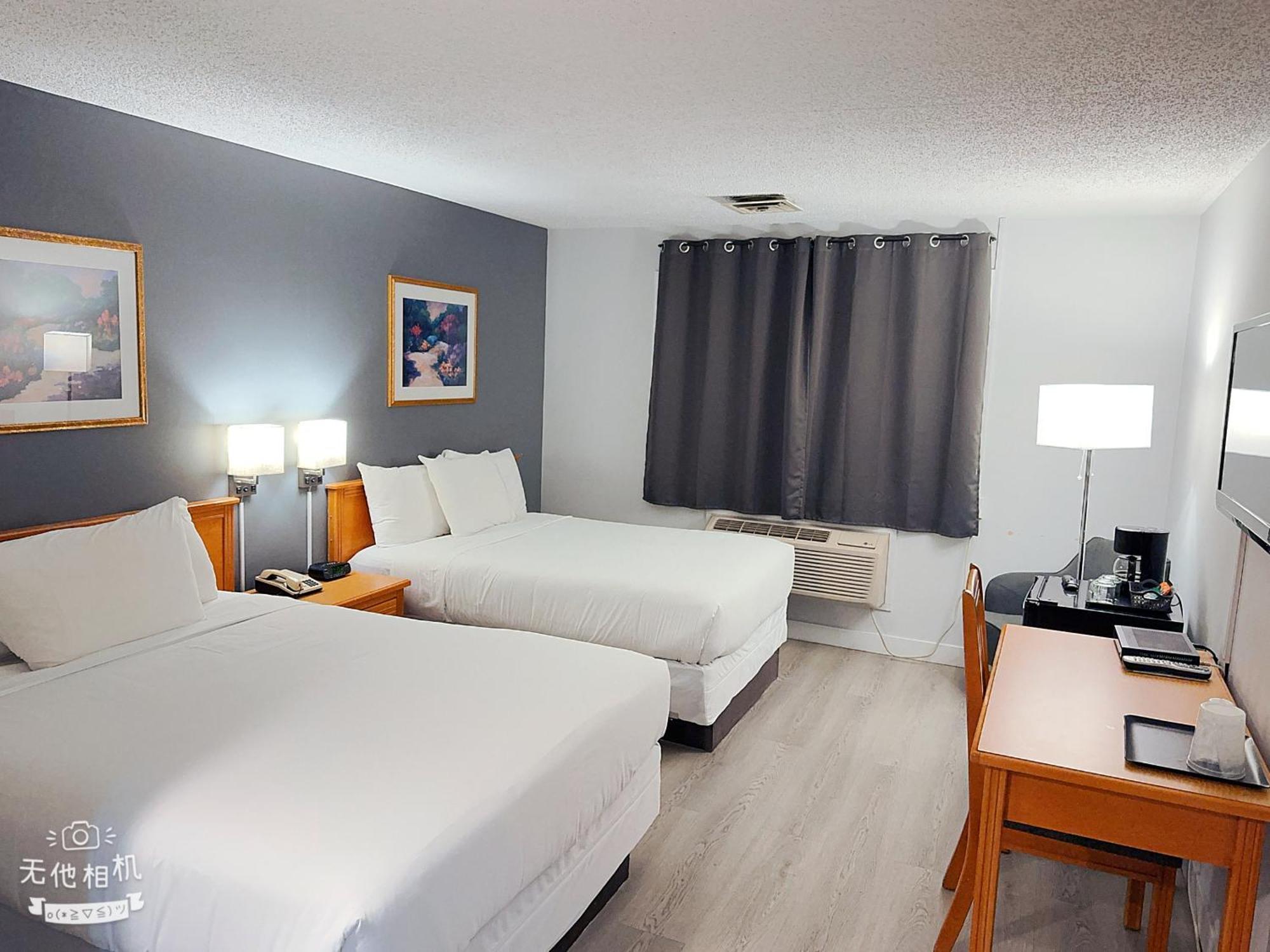 Wells Gray Inn Clearwater Exteriör bild